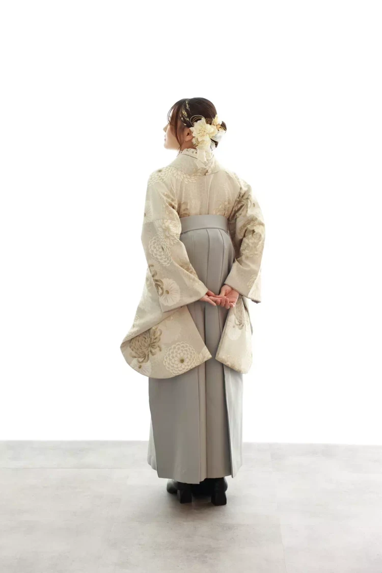TAKAZEN姫路店オススメの袴前撮りのポージング特集。