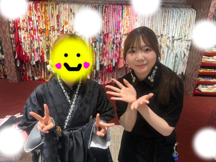 TAKAZEN東京表参道店Flagshipでヘップバーンシリーズのヒョウ柄の袴コーデを卒業式レンタルでご契約いただいたお客様の紹介。
