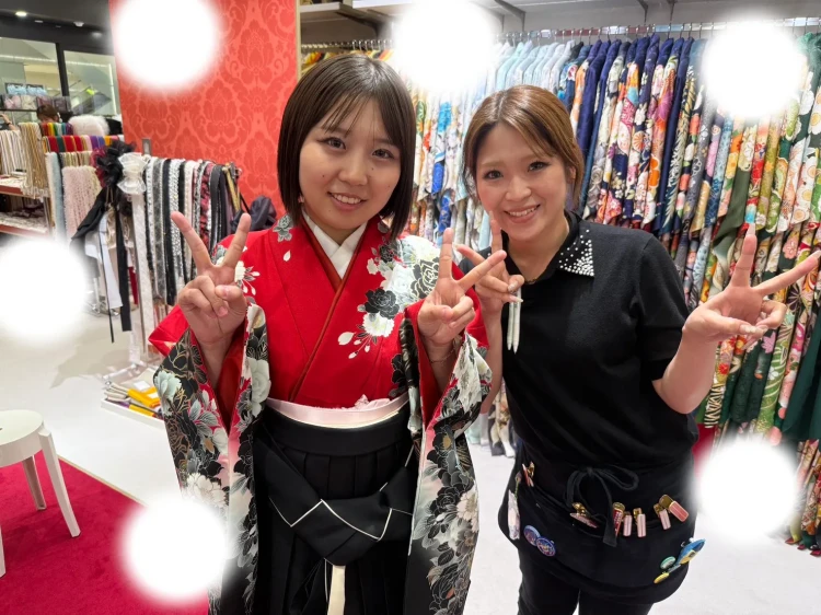 2027年卒業式袴レンタルされるお嬢様