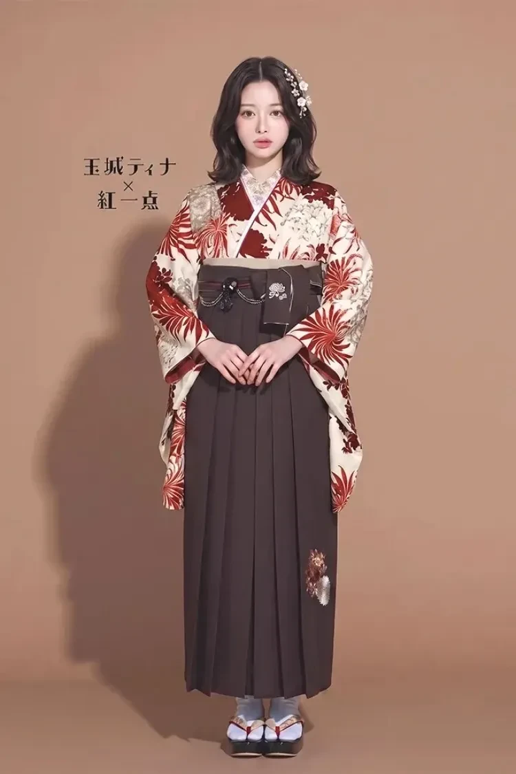 卒業式　袴レンタル　大阪梅田　古典柄袴　菊柄