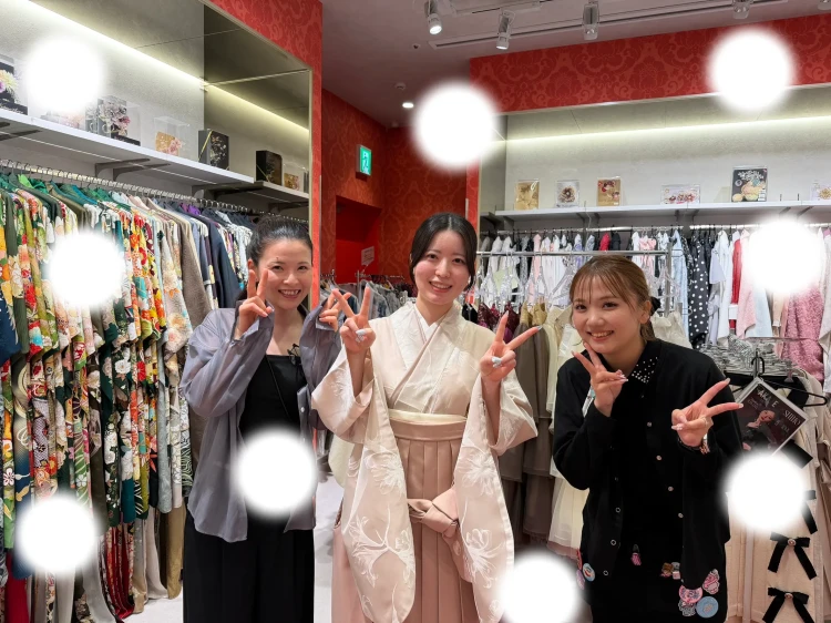 卒様式　袴レンタル　大阪梅田　くすみ袴　ピンク色袴
