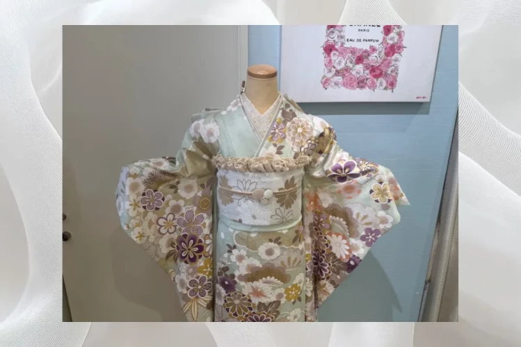 TAKAZEN堺店オススメくすみカラー振袖の上半身コーディネート紹介