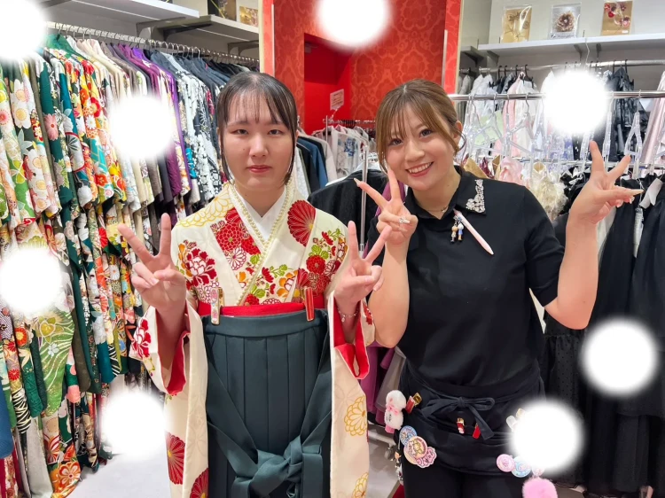 　卒業式　TAKAZEN 袴レンタル　古典柄　白赤