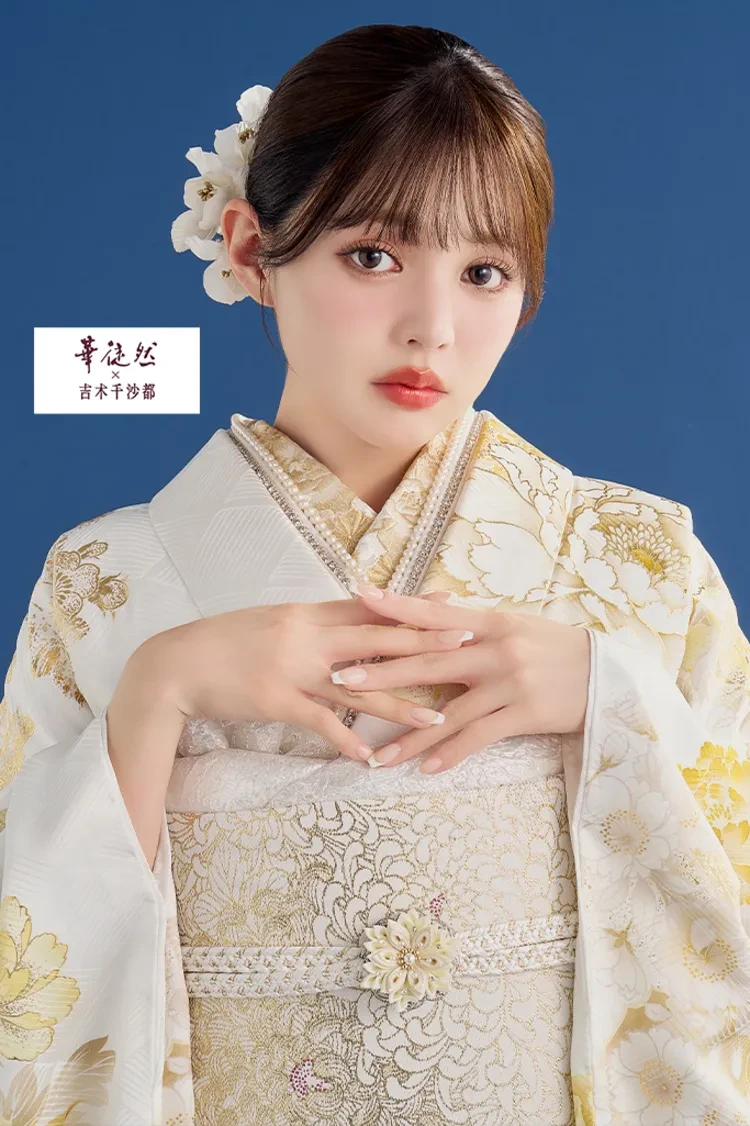 TAKAZENのレンタル振袖 華徒然×吉木千沙都ブランド振袖 TAKAZENオリジナル配色の白金 牡丹柄 華やか きれいめ振袖【通販可】K1362