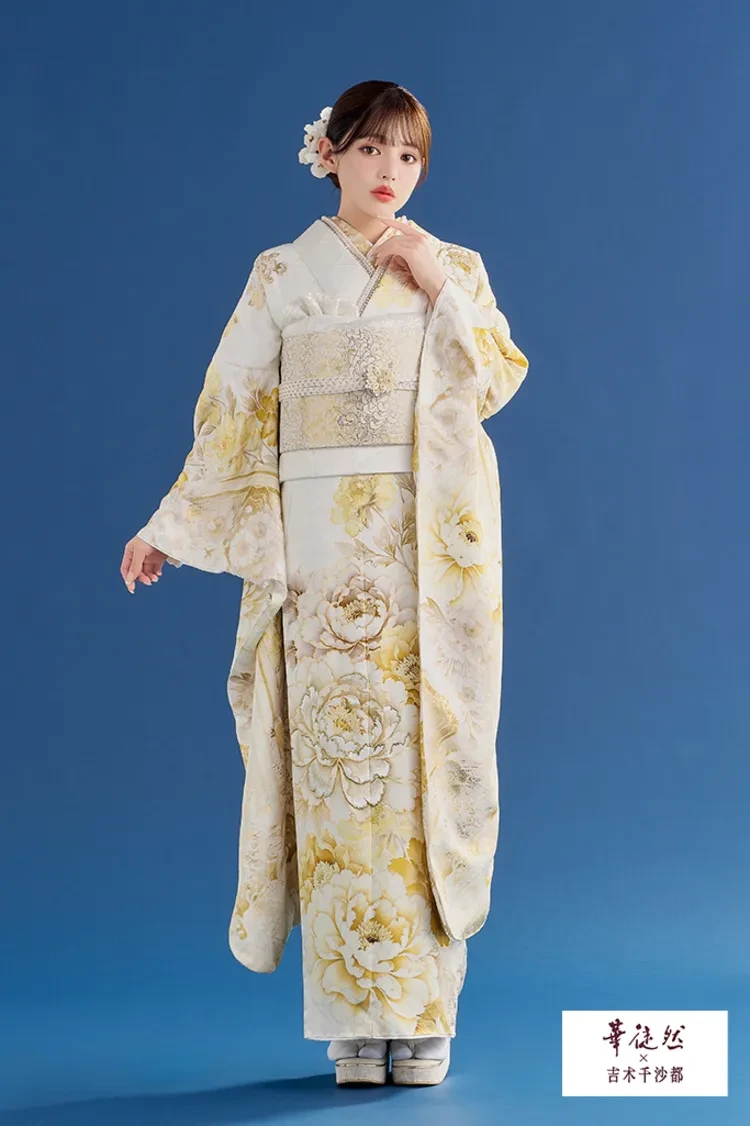TAKAZENのレンタル振袖 華徒然×吉木千沙都ブランド振袖 TAKAZENオリジナル配色の白金 牡丹柄 華やか きれいめ振袖【通販可】K1362