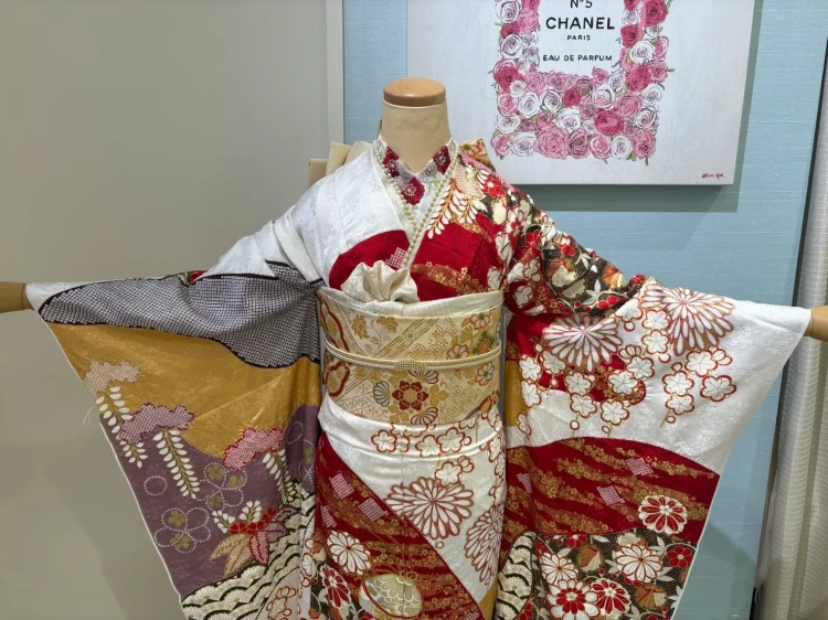TAKAZEN堺店スタッフちーちゃんおすすめプレミアム古典振袖コーディネート