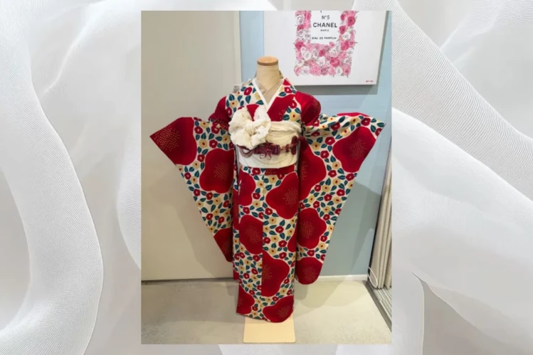 TAKAZEN堺店スタッフおすすめレトロ(安カワ)振袖の全身コーディネート紹介