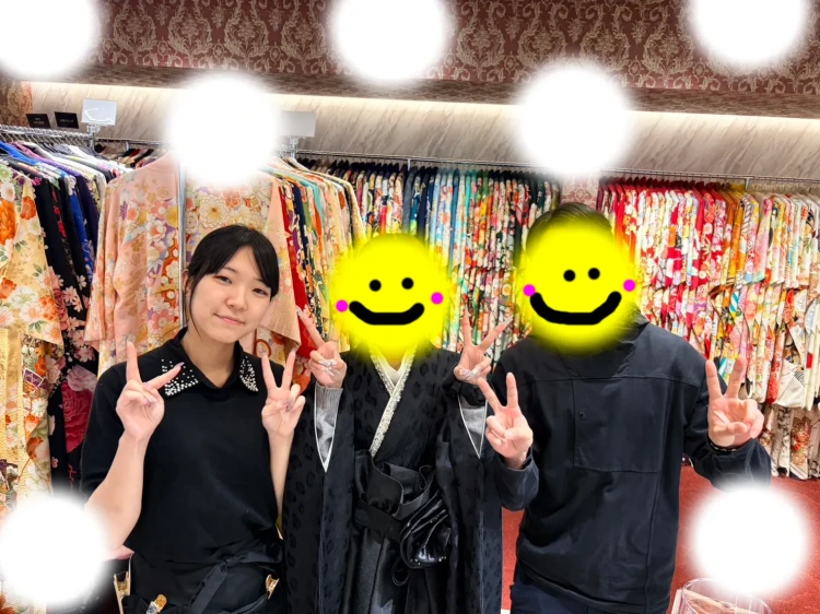 TAKAZEN東京表参道店Flagshipでの黒色のヒョウ柄のヘップバーンシリーズの袴コーデをレンタルでご契約いただいたお客様の紹介。
