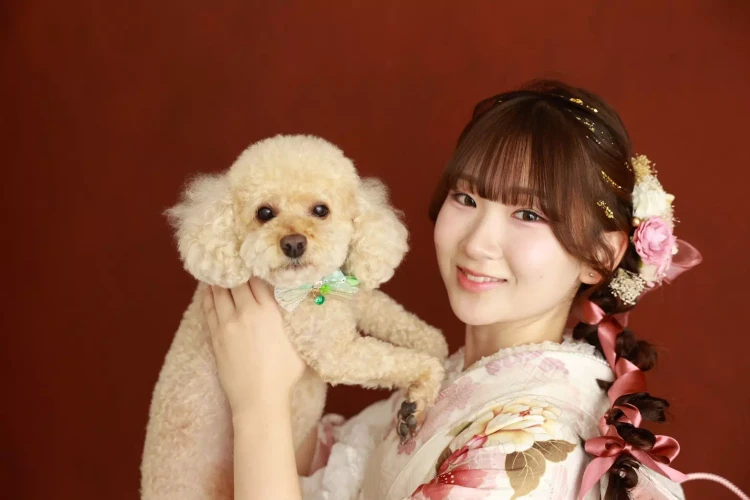 大切なペットと一緒にお写真が撮れるのはTAKAZEN姫路店