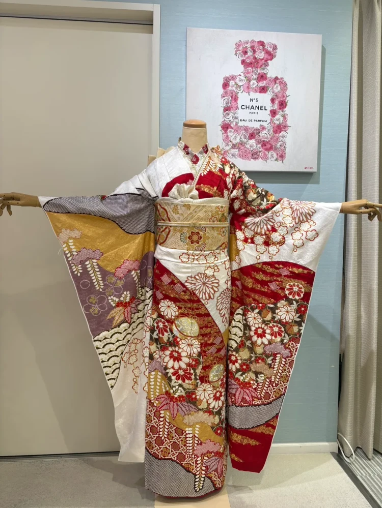 TAKAZEN堺店スタッフちーちゃんおすすめプレミアム古典振袖コーディネート