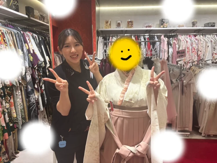 2027年卒業でくすみカラーの袴レンタルされたお嬢様