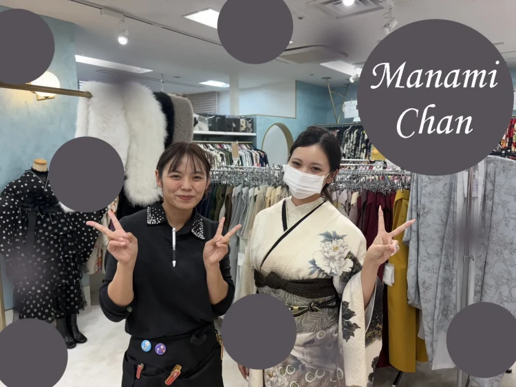 TAKAZEＮ心斎橋店で2027年の成人式に向けて振袖をレンタルされたお客様のコーデ紹介。スタッフのツーショット。