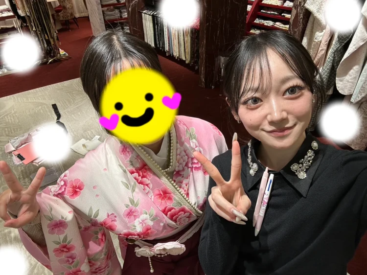 TAKAZEN東京表参道店Flagshipでピンクのキュートな袴コーデを2027年卒業式レンタルでご契約いただいたお客様のご紹介