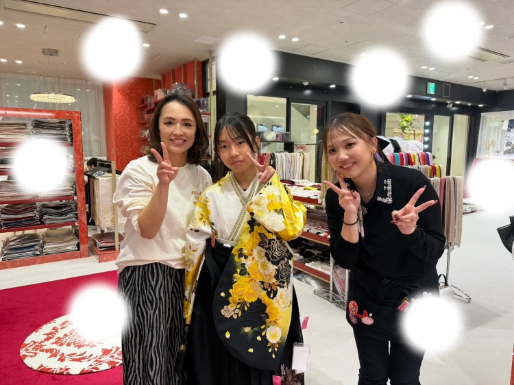 成人式　卒業式　TAKAZEN 袴レンタル　黄色袴　小学生袴　モード袴