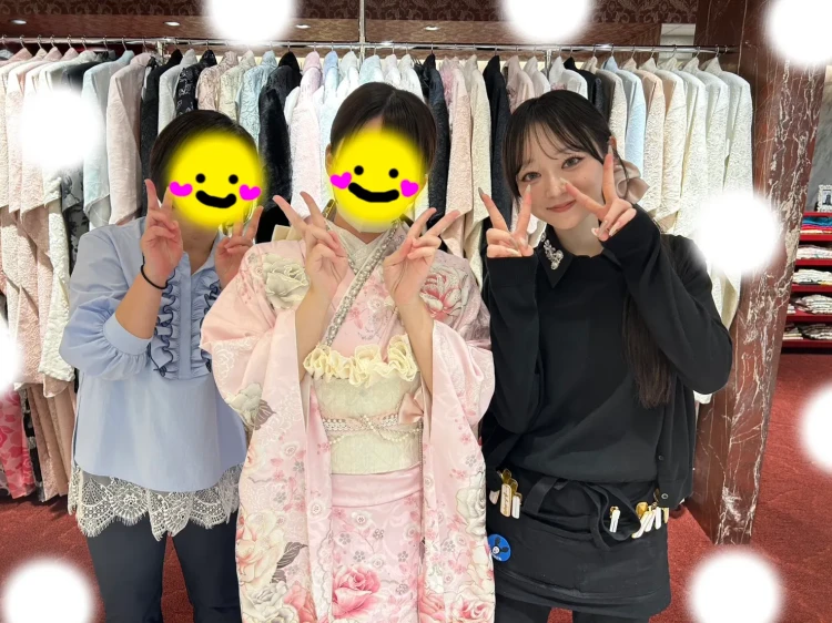 TAKAZEN東京表参道店Flagshipでオリジナルヘップバーンシリーズのピンクのコスメカラーのお振袖を成人式フォトプランでご契約いただいたお客様のご紹介