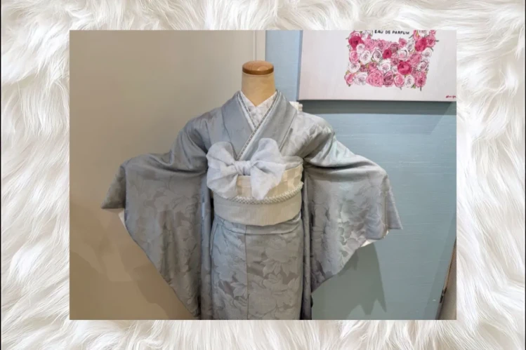 TAKAZEN堺店スタッフおすすめくすみカラー振袖の上半身コーディネート紹介