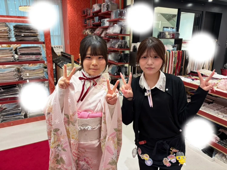 成人式　前撮り　梅田　ラルム振袖　きゅるりんしてみて　くすみカラー　かわいい　イマドキ　淡色　古典　タカゼン　撮影