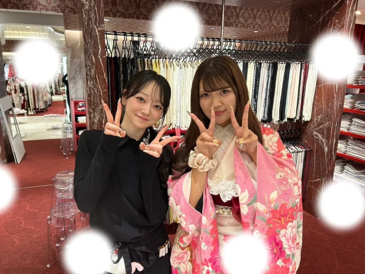 振袖レンタル　東京　表参道　かわいい　牡丹柄　ラブリー　ピンク　レース　リボン　イマドキ　被りたくない