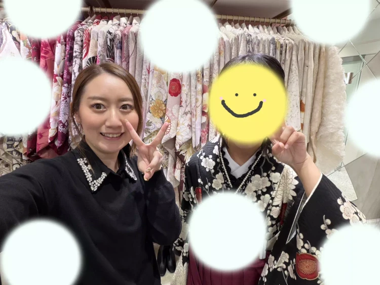 黒×エンジの大人っぽい袴のお客様紹介