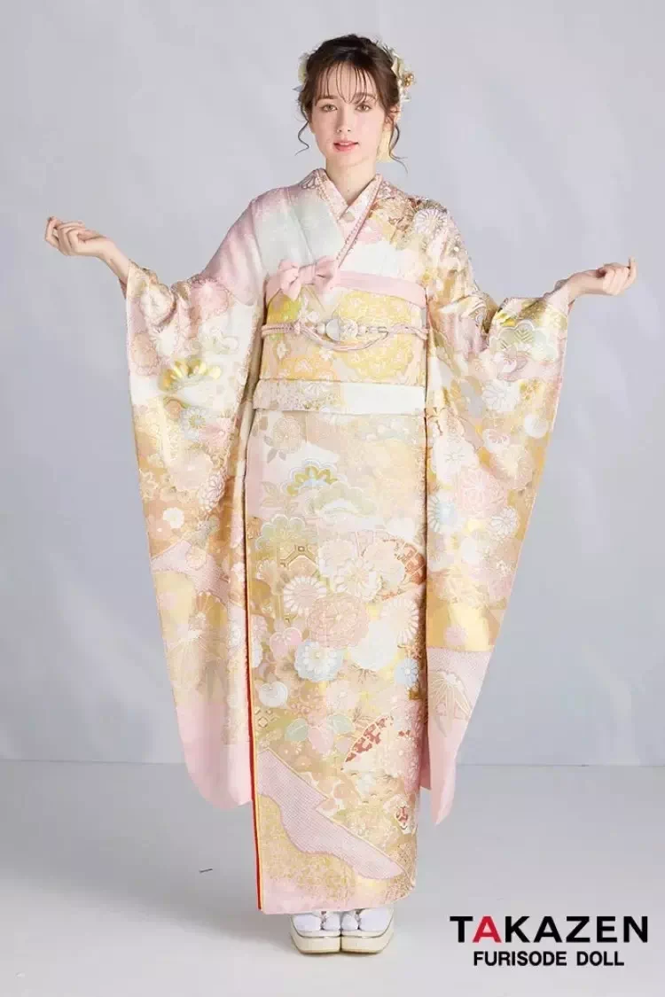 正絹の古典柄を置いてあるおみせはどこ？TAKAZENにある正絹振袖をご紹介💫
