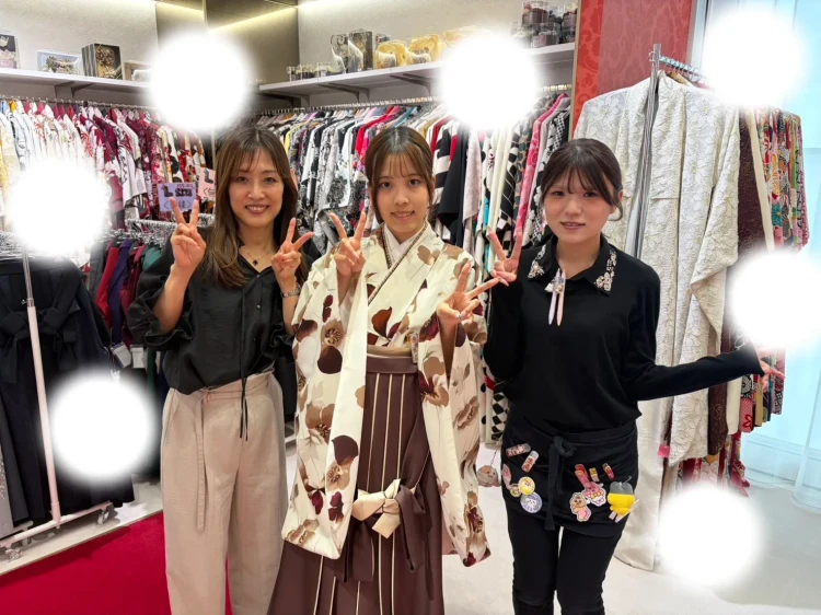 成人式　卒業式　TAKAZEN 袴レンタル　くすみカラー袴　ベージュ系