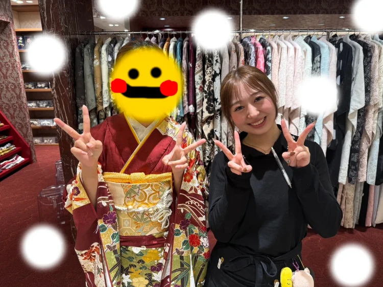 TAKAZEN東京表参道店Flagshipで赤のプレミアム古典青柳の古典柄のお振袖を成人式レンタルでご契約いただいたお客様のご紹介
