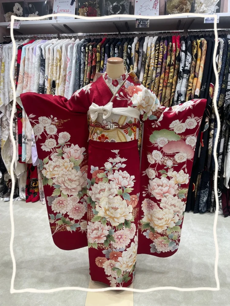 赤の古典お振袖ご紹介